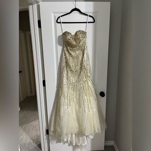 Women’s Formal Dress - White/ Cream/ Gold - Size 4